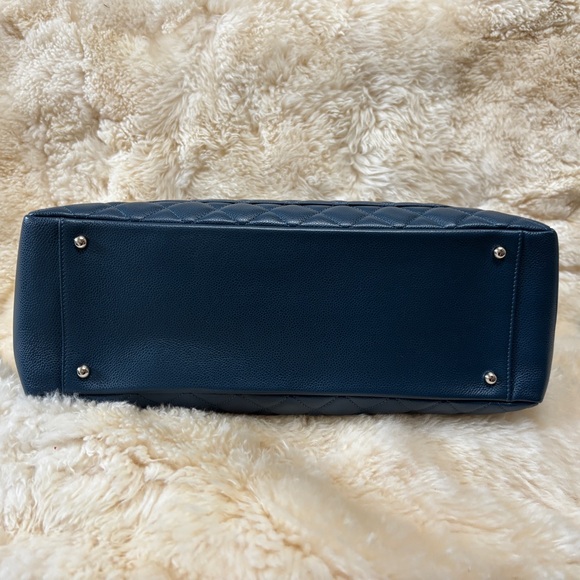 Chanel Blue Grand Shopping Quilted Leather Tote Bag - Picture 4 of 13